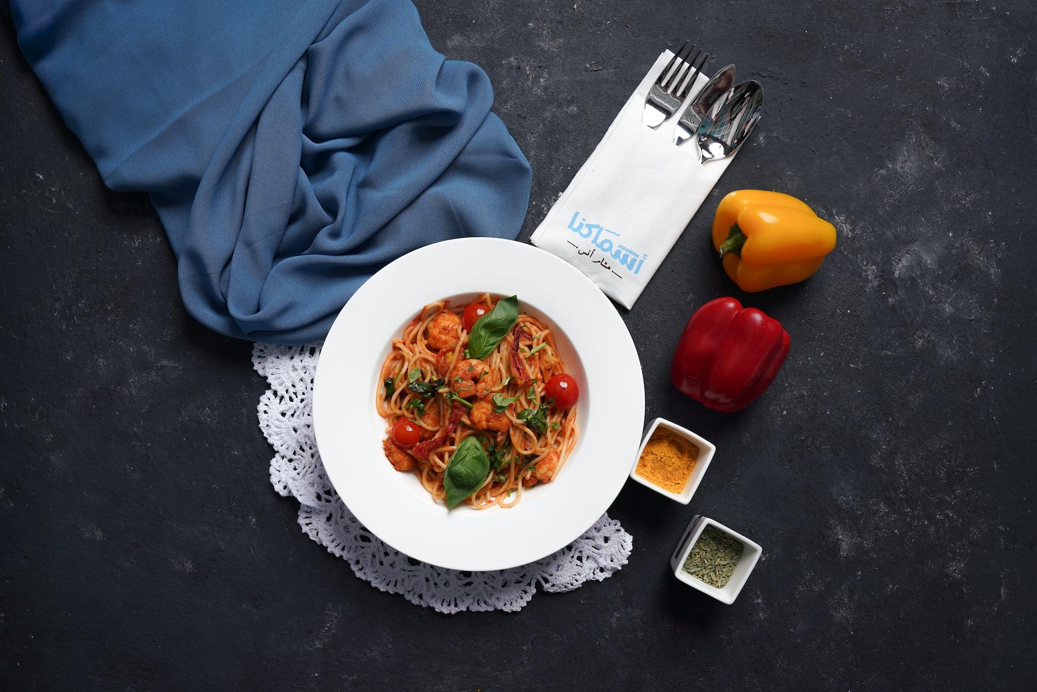 spaghetti shrimp red sauce